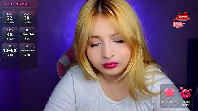 shy blondiee online show from March 17, 11:24 pm