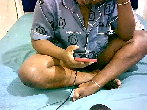 honeypotsweet online show from April 11, 7:50 pm