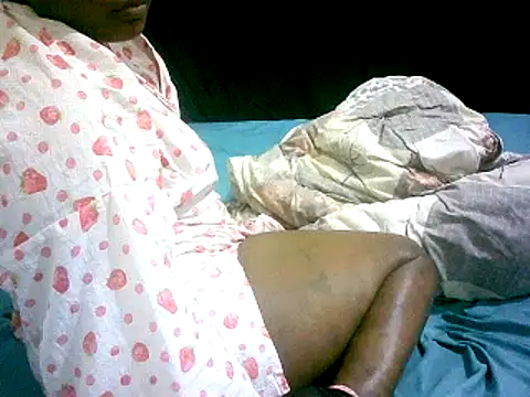 honeypotsweet online show from May 21, 8:39 pm