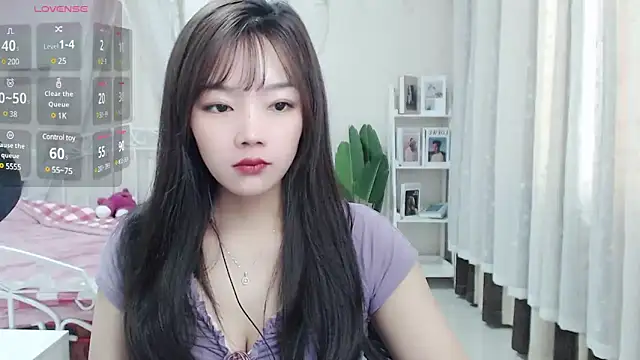 Snapshot of Jenny-Z chatting on March 12, 1:58 am Jenny-Z online show from March 12, 1:58 am