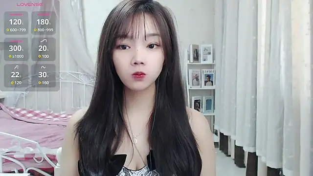 Snapshot of Jenny-Z chatting on February 28, 2:09 am Jenny-Z online show from February 28, 2:09 am