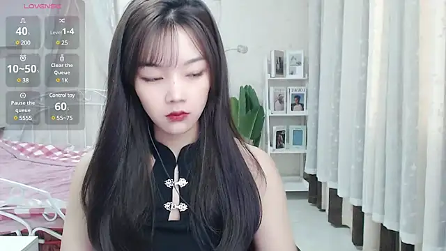 Snapshot of Jenny-Z chatting on March 6, 1:58 am Jenny-Z online show from March 6, 1:58 am