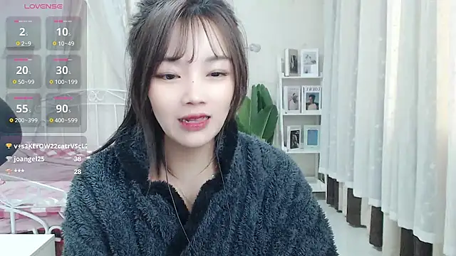 Snapshot of Jenny-Z chatting on March 5, 5:29 am Jenny-Z online show from March 5, 5:29 am