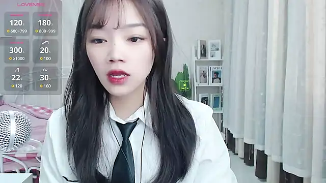 Snapshot of Jenny-Z chatting on February 21, 2:06 am Jenny-Z online show from February 21, 2:06 am