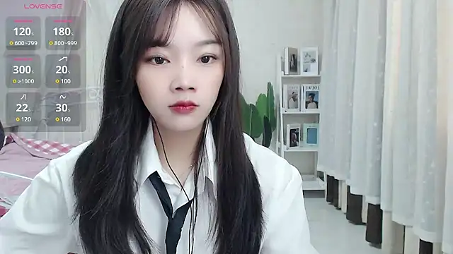 Snapshot of Jenny-Z chatting on March 4, 2:06 am Jenny-Z online show from March 4, 2:06 am