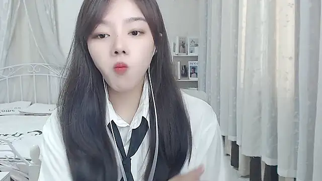 Jenny-Z online show from May 12, 1:46 am