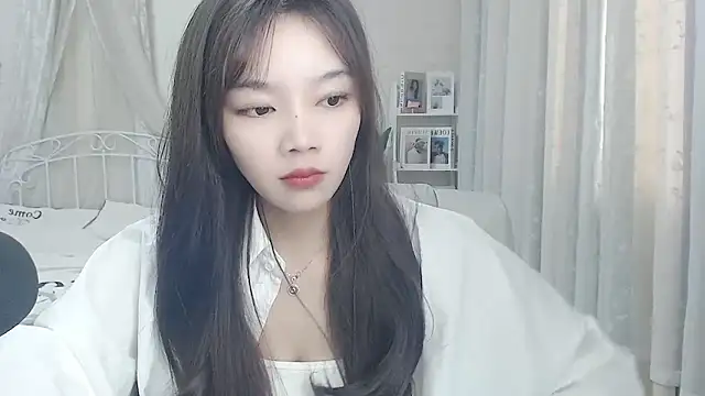 Snapshot of Jenny-Z chatting on October 19, 1:41 am Jenny-Z online show from October 19, 1:41 am