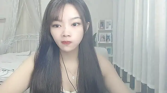 Snapshot of Jenny-Z chatting on October 9, 1:50 am Jenny-Z online show from October 9, 1:50 am