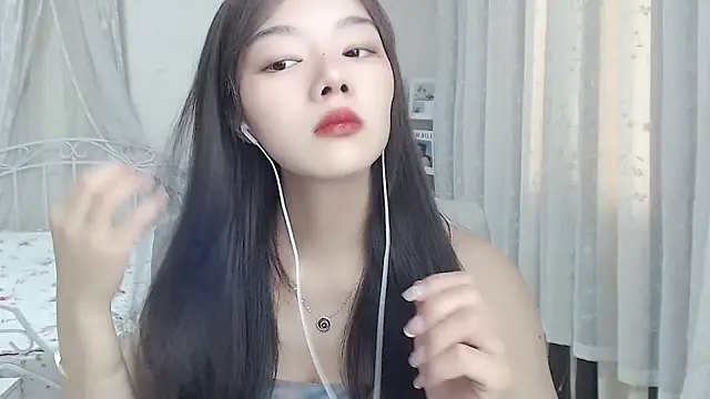 Snapshot of Jenny-Z chatting on May 27, 1:37 am Jenny-Z online show from May 27, 1:37 am