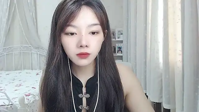 Snapshot of Jenny-Z chatting on May 24, 1:05 am Jenny-Z online show from May 24, 1:05 am