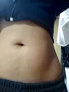 Snapshot of mari_mar69 chatting on February 21, 1:18 am mari mar69 online show from February 21, 1:18 am