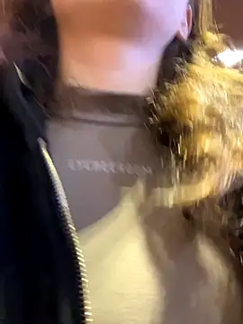 QuitieLia online show from October 31, 8:22 am