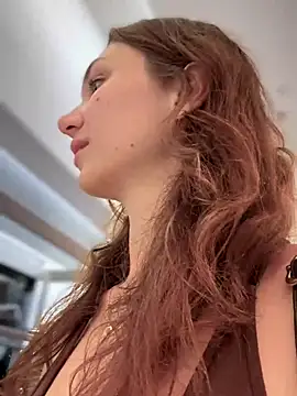 QuitieLia online show from September 10, 9:41 am