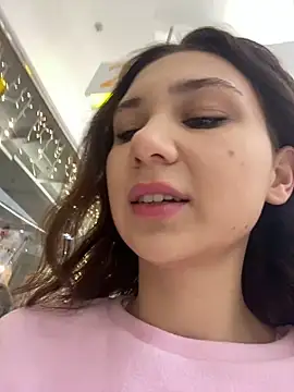 QuitieLia online show from January 16, 8:22 am