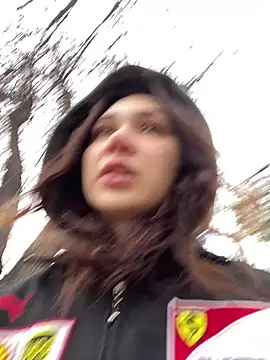 QuitieLia online show from January 20, 9:13 am