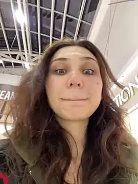 QuitieLia online show from January 20, 3:18 pm