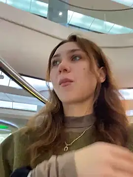 QuitieLia online show from October 30, 8:23 am