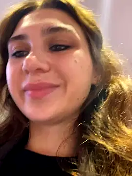 QuitieLia online show from November 5, 8:39 am