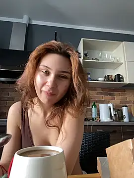 QuitieLia online show from January 15, 7:12 am