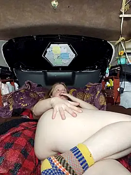 shadow199393 online show from April 9, 3:08 am