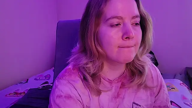 InternetFairy XO online show from October 31, 6:21 am