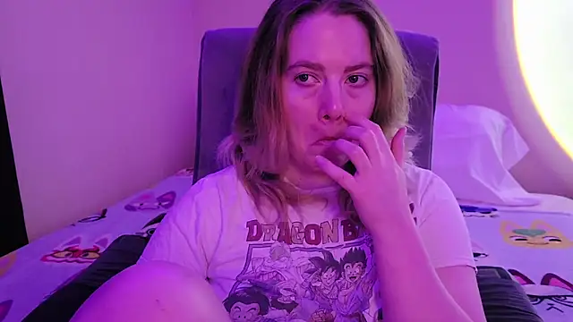 InternetFairy XO online show from December 4, 4:44 am