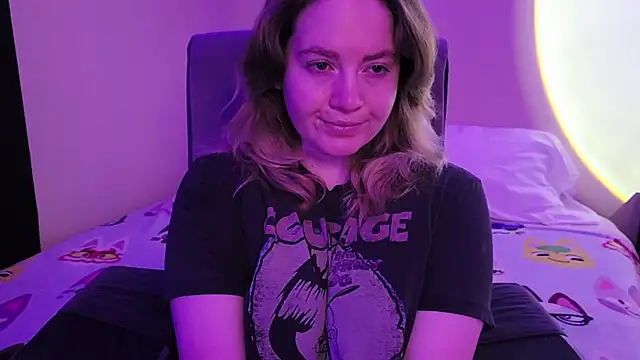 InternetFairy XO online show from December 3, 7:19 am