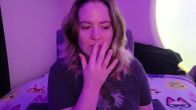 InternetFairy XO online show from November 29, 4:34 am