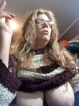 Snapshot of katybell1 chatting on March 5, 11:49 pm katybell1 online show from March 5, 11:49 pm