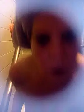 Snapshot of katybell1 chatting on January 3, 8:10 am katybell1 online show from January 3, 8:10 am