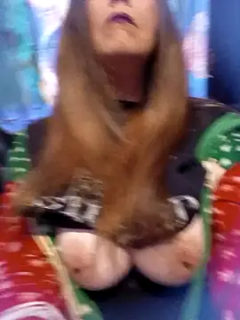 Snapshot of katybell1 chatting on December 27, 1:39 pm katybell1 online show from December 27, 1:39 pm