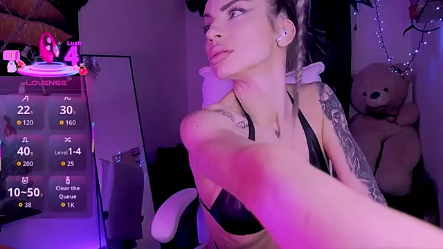 LusciousAlice online show from April 3, 7:53 pm