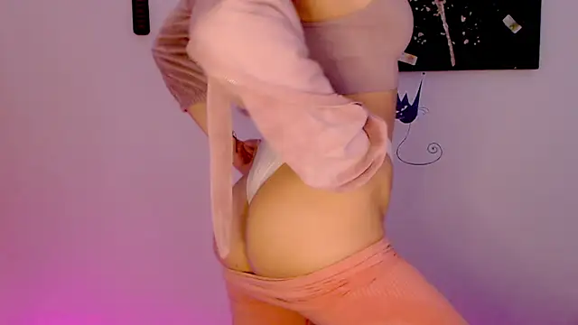 Snapshot of LusciousAlice chatting on February 26, 8:25 pm LusciousAlice online show from February 26, 8:25 pm