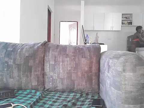 Snapshot of petiteebony_81 chatting on September 27, 4:07 am petiteebony 81 online show from September 27, 4:07 am