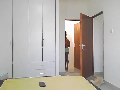 petiteebony 81 online show from November 2, 6:18 am