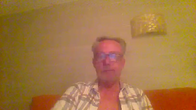 tuggy59 online show from May 6, 4:27 am