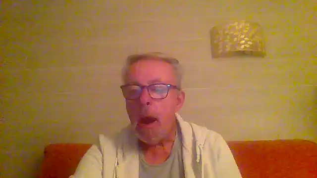 tuggy59 online show from March 17, 5:21 am