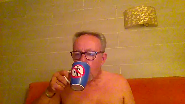 tuggy59 online show from May 25, 3:50 am