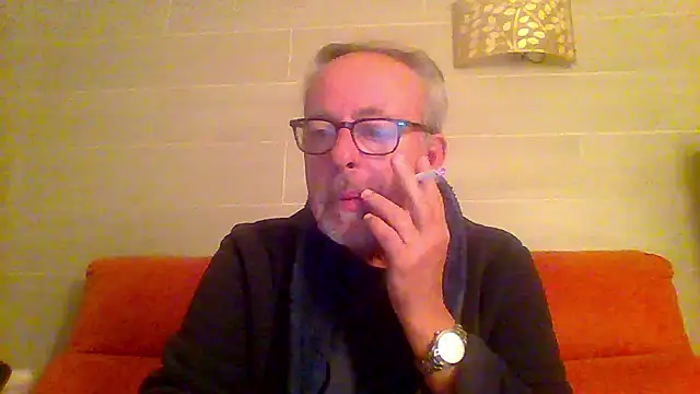 Snapshot of tuggy59 chatting on January 16, 6:17 am tuggy59 online show from January 16, 6:17 am