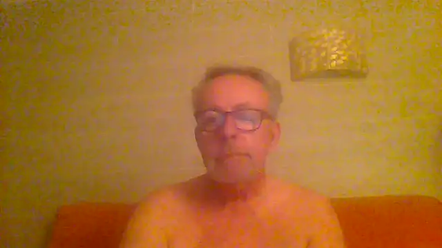 tuggy59 online show from May 21, 4:10 am