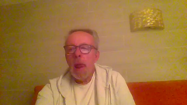 tuggy59 online show from March 25, 4:56 am