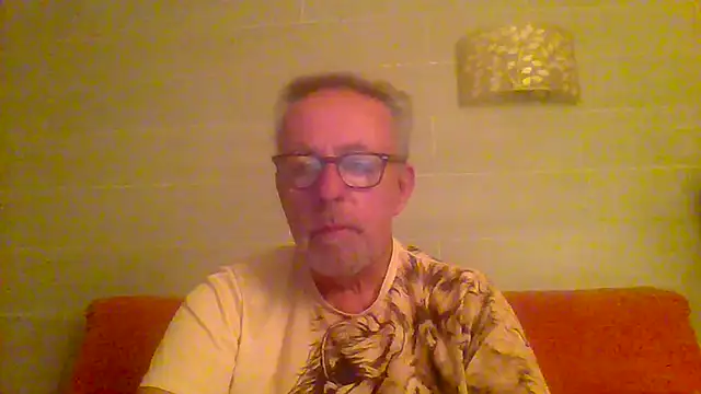 tuggy59 online show from March 30, 4:58 am