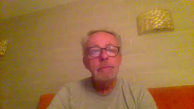 tuggy59 online show from April 13, 4:27 am