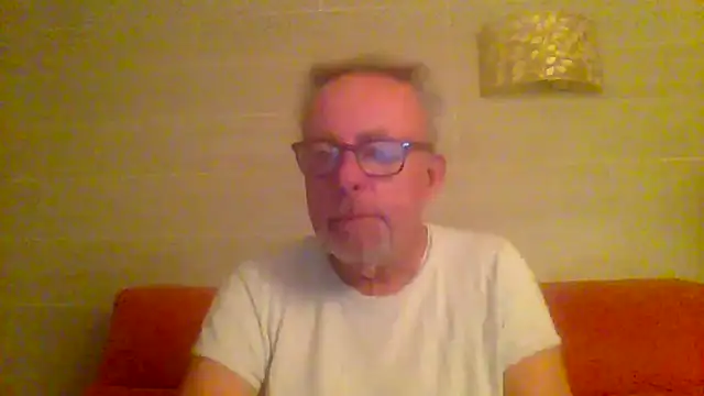 tuggy59 online show from March 4, 5:04 am