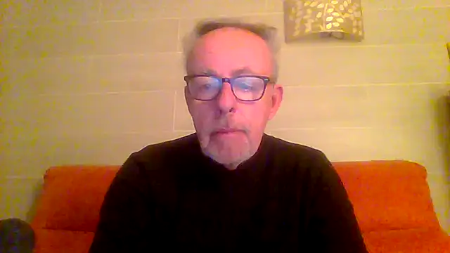 Snapshot of tuggy59 chatting on February 13, 5:51 am tuggy59 online show from February 13, 5:51 am