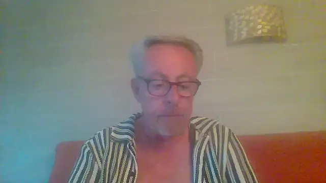 tuggy59 online show from May 16, 5:17 am