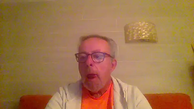 tuggy59 online show from March 18, 5:10 am