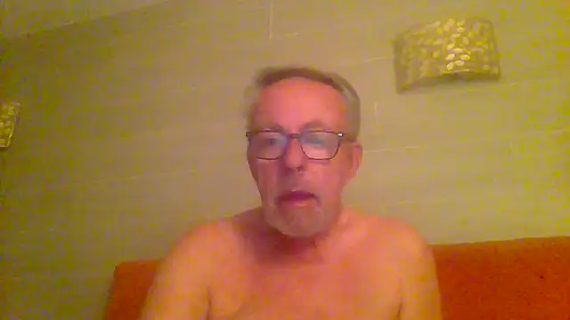 tuggy59 online show from April 20, 3:53 am