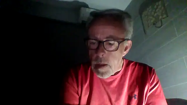 Snapshot of tuggy59 chatting on November 23, 6:23 am tuggy59 online show from November 23, 6:23 am