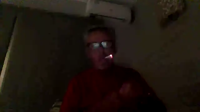 Snapshot of tuggy59 chatting on November 25, 6:25 am tuggy59 online show from November 25, 6:25 am